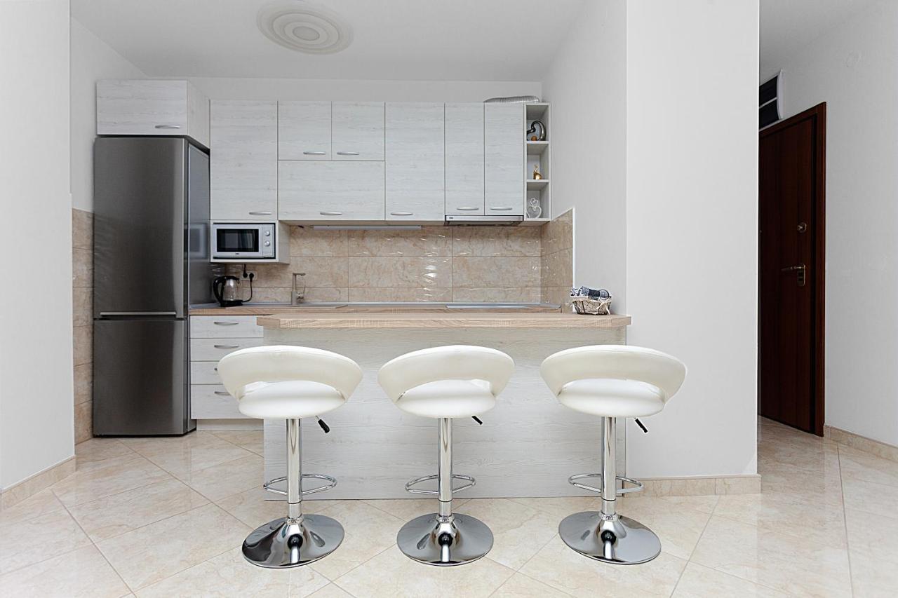 Three Bedroom Spacious Apartment Anatolia بودفا المظهر الخارجي الصورة
