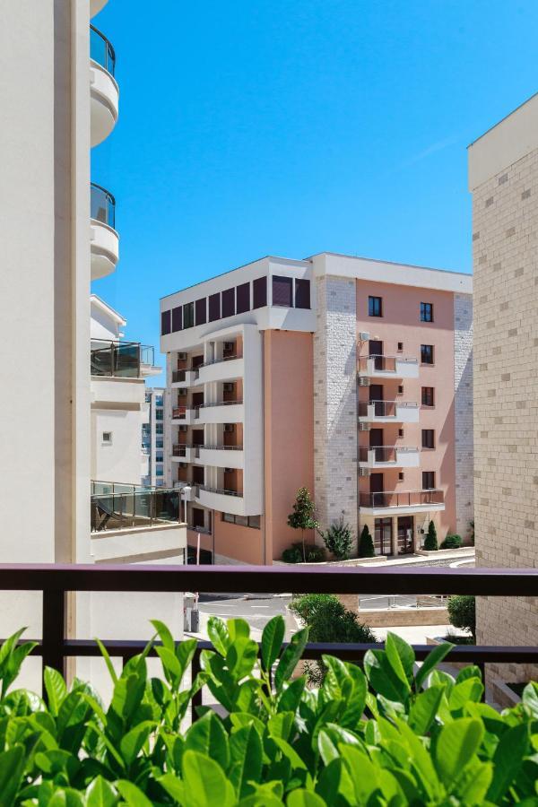 Three Bedroom Spacious Apartment Anatolia بودفا المظهر الخارجي الصورة