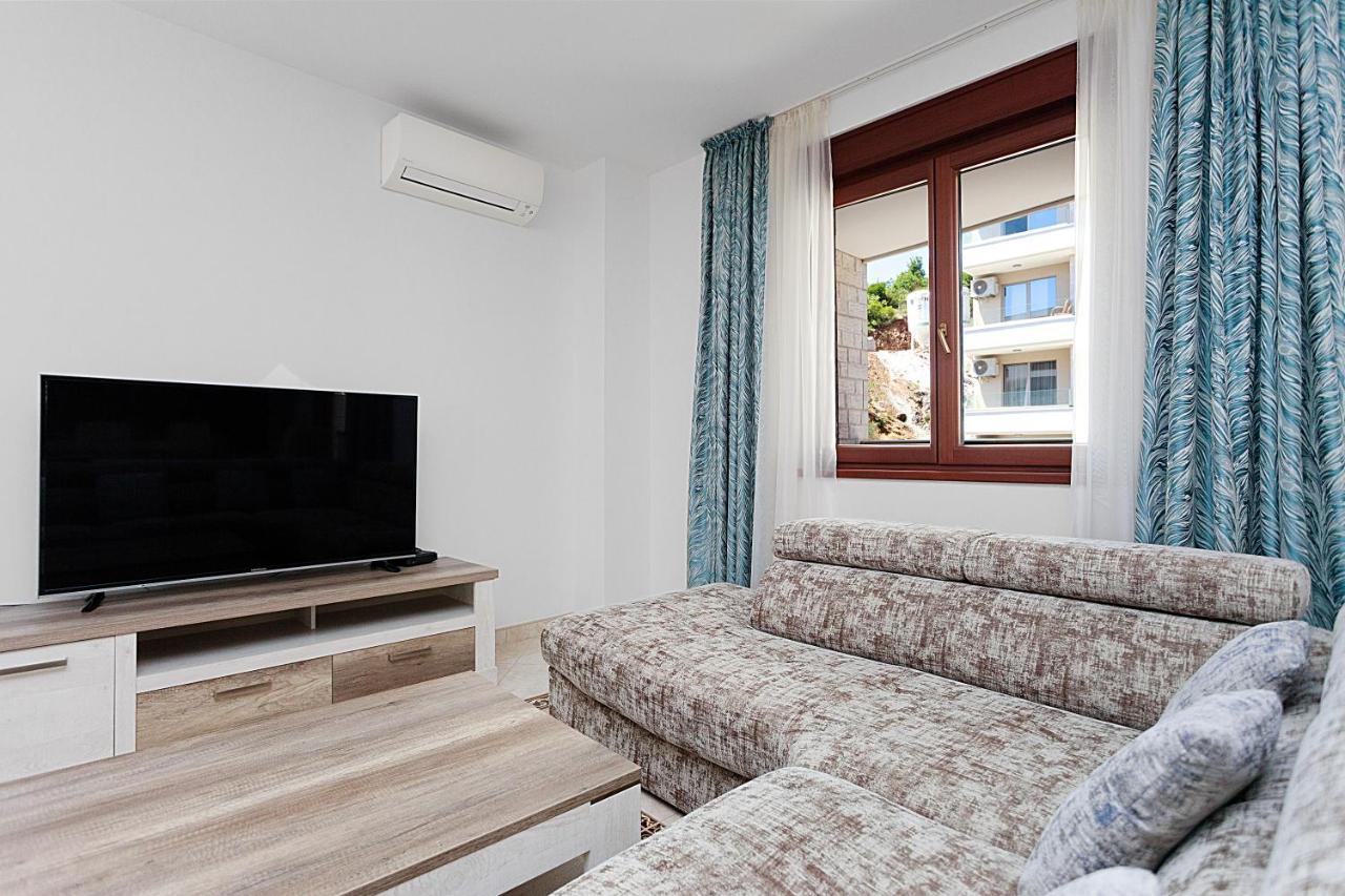 Three Bedroom Spacious Apartment Anatolia بودفا المظهر الخارجي الصورة